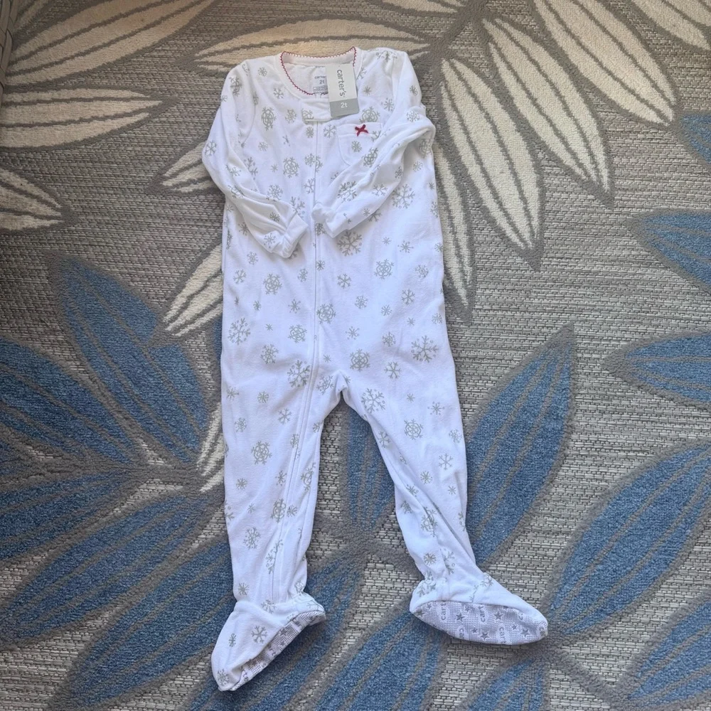 Carters NWT Toddler Girl Fleece Christmas Pajama Bundle Size‎ 2T Snowflake/Dog